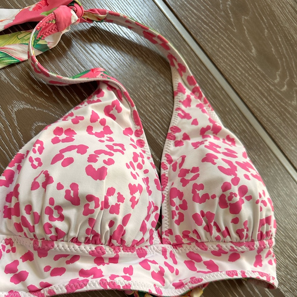 Tommy Bahama size large pink floral with pink leopard reversible top!